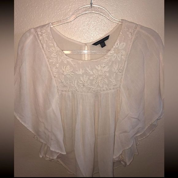 AE white flowy top 🤍 - Picture 2 of 3